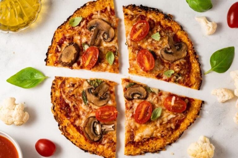 Healthy Keto Cauliflower Crust Veggie Pizza - Low-Carb Slice