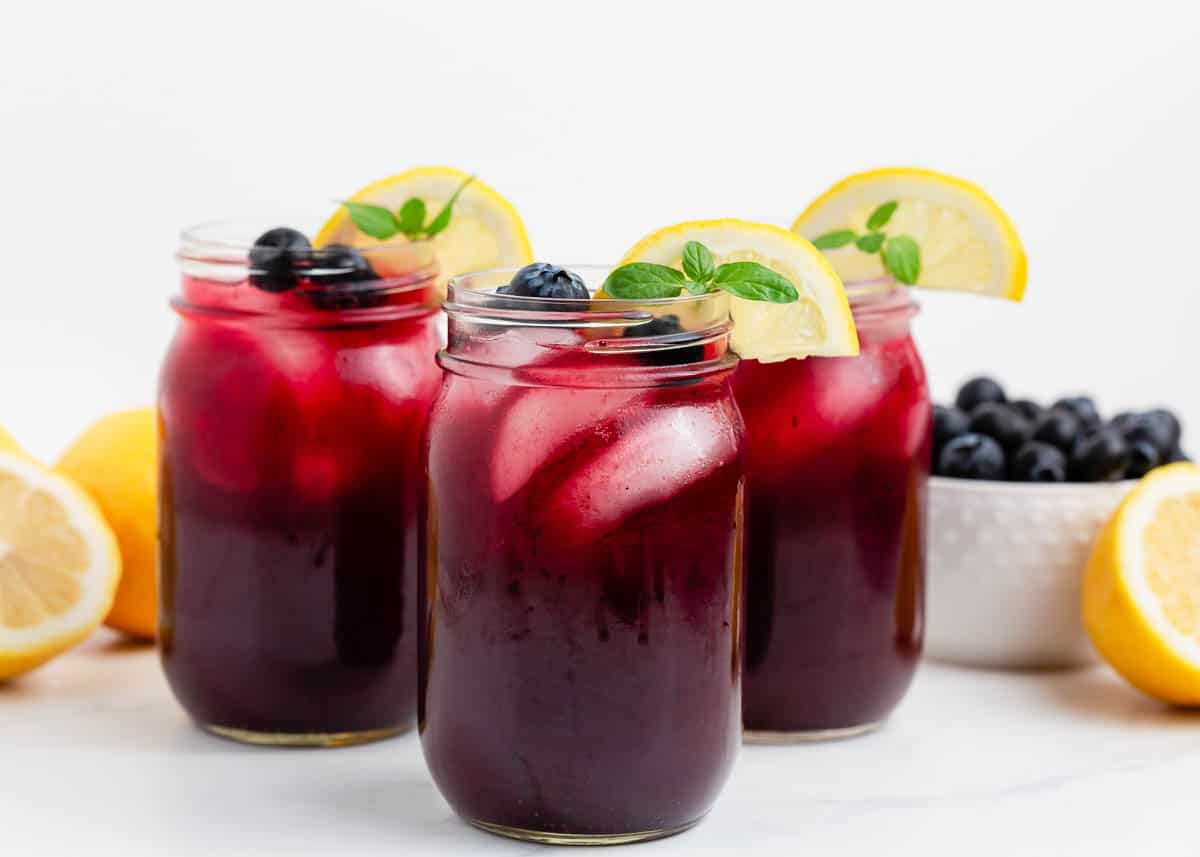 Mouthwatering Blueberry Lemonade - Fresh and Tangy