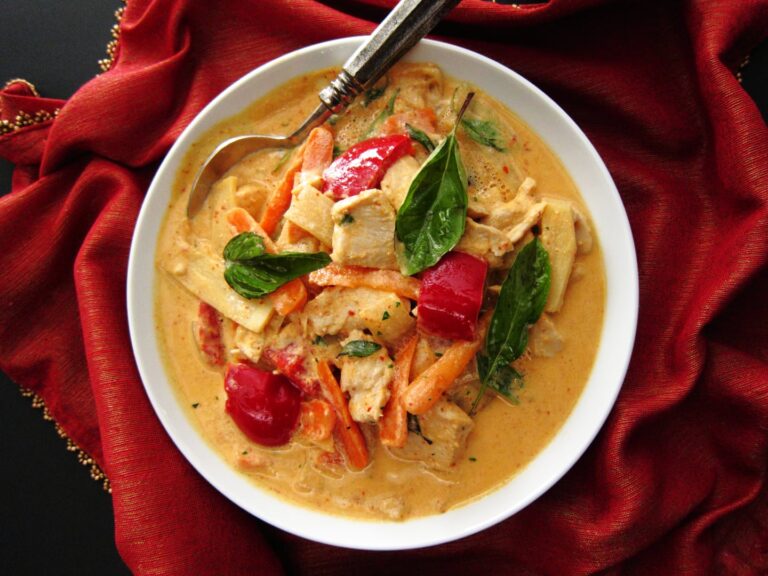 Spicy Thai Red Curry with Tofu - Asian Delight